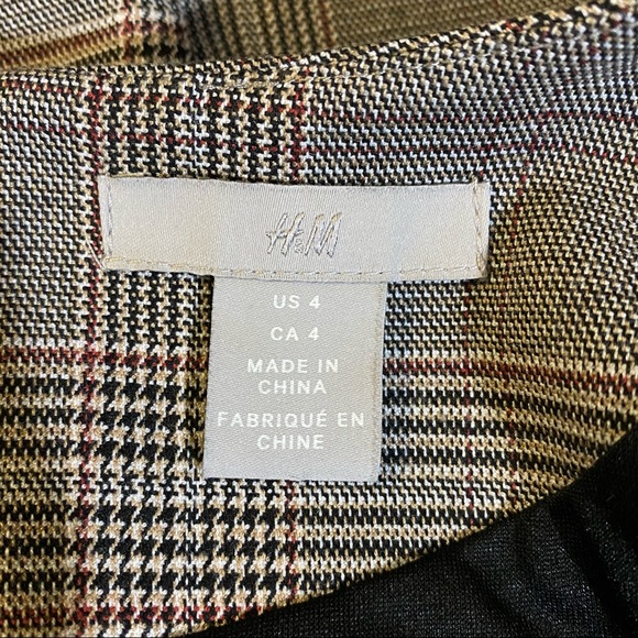 H&M 3/4 Sleeve Sheath Plaid Dress with Gold Buttons Size 4 - Picture 5 of 6